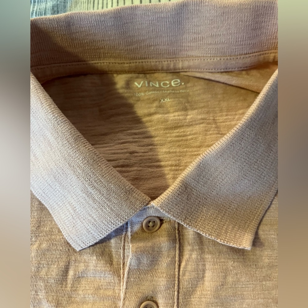 Vince slub polo in dusty pink.